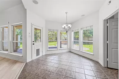 58 N Scribewood Circle, The Woodlands, TX 77382 - Photo 9