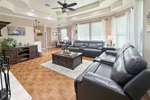 807 Mill Rd, Angleton, TX 77515 - Photo 13