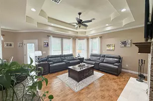 807 Mill Rd, Angleton, TX 77515 - Photo 15