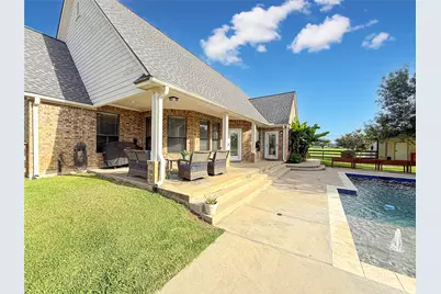 807 Mill Road, Angleton, TX 77515 - Photo 35