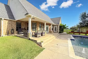 807 Mill Rd, Angleton, TX 77515 - Photo 35