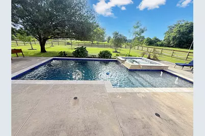 807 Mill Road, Angleton, TX 77515 - Photo 31