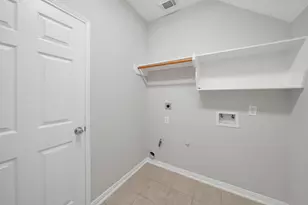15110 Brookwood Bridge Ln, Sugar Land, TX 77498 - Photo 13