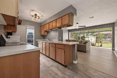 16643 Seawolf Drive, Houston, TX 77062 - Photo 9