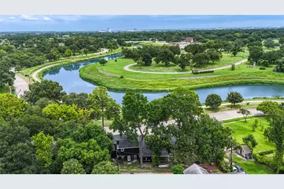 1820 N Macgregor Way Way, Houston, TX 77023 - Photo 3