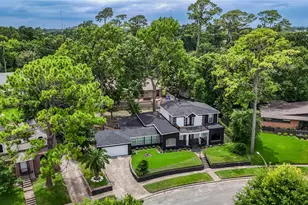 1820 N Macgregor Way Way, Houston, TX 77023 - Photo 1