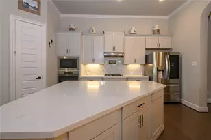 23 Whitbarrow Pl, Tomball, TX 77375 - Photo 5