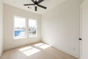 1122 E 27th St, Houston, TX 77009 - Photo 41