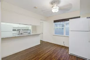 1433 Cedar Post Ln, Houston, TX 77055 - Photo 11