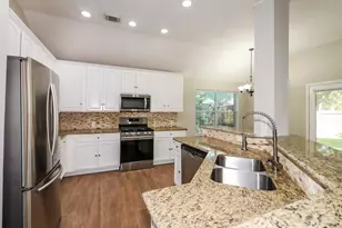 3103 Bronco Bluff Ct, Katy, TX 77450 - Photo 9