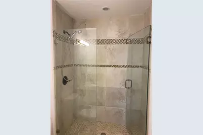 819 Eubanks Street, Houston, TX 77022 - Photo 9