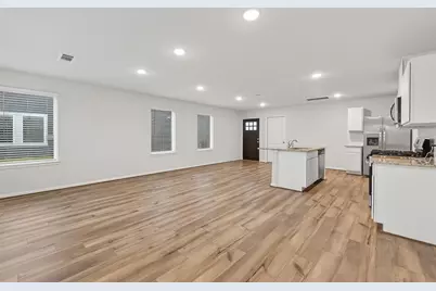 5263 Shallowhurst Lane, Katy, TX 77449 - Photo 9