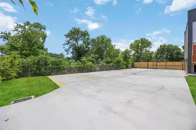 2118 Des Chaumes Street, Houston, TX 77026 - Photo 29