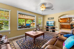 235 S Cir Dr, Livingston, TX 77351 - Photo 15