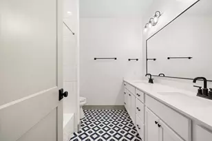 271 S College St, La Grange, TX 78945 - Photo 17