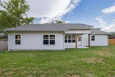 271 S College Street, La Grange, TX 78945 - Photo 25