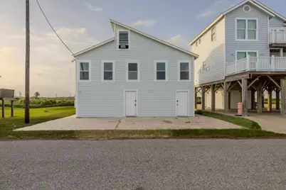 207 Beachfront Drive, Matagorda, TX 77457 - Photo 1