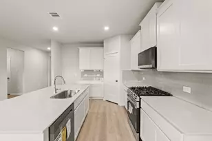 25436 Blossom Ct, Montgomery, TX 77316 - Photo 5