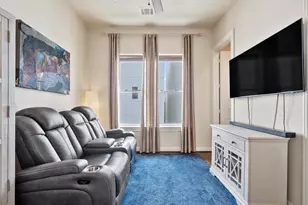 249 E 27th St, Houston, TX 77008 - Photo 19