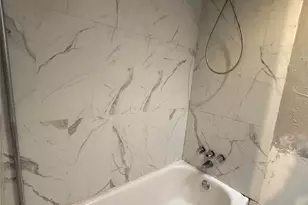 7047 Bissonnet St, Houston, TX 77074 - Photo 17