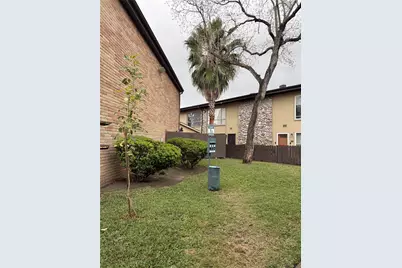 7047 Bissonnet Street #70, Houston, TX 77074 - Photo 5