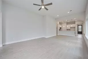 5611 Birchwood Gln Dr, Katy, TX 77493 - Photo 9