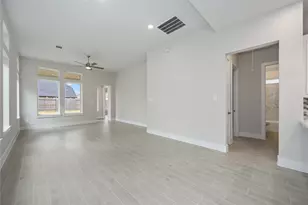 5611 Birchwood Gln Dr, Katy, TX 77493 - Photo 11