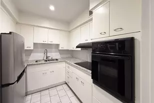 2600 Bellefontaine St, Houston, TX 77025 - Photo 9
