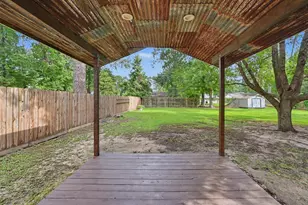 10807 Royal Tricia Dr, Conroe, TX 77303 - Photo 27
