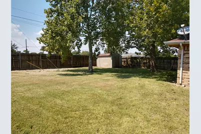 1902 Laura Lane, La Porte, TX 77571 - Photo 15