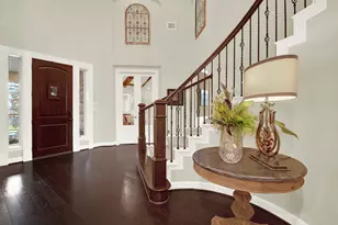 210 Chirping Squirrel Ct, Pinehurst, TX 77362 - Photo 5