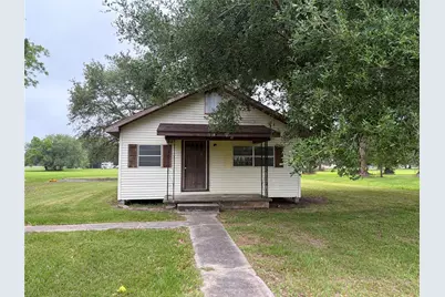 638 W Leblanc Street, Winnie, TX 77665 - Photo 1