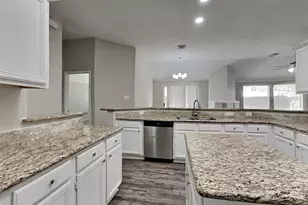 20423 Drakewood Dr, Katy, TX 77449 - Photo 5