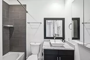 5228 Maxie St, Houston, TX 77007 - Photo 9