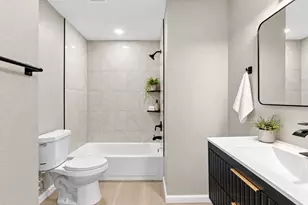 5039 Briscoe St, Houston, TX 77033 - Photo 9