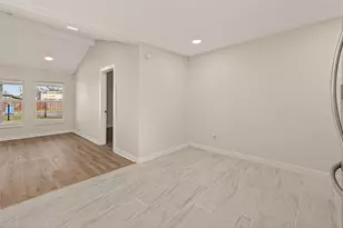 1822 Kowis St, Houston, TX 77093 - Photo 9