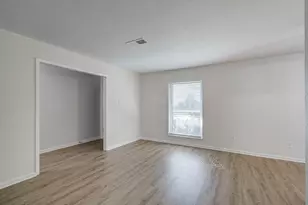 11735 N Perry Ave, Houston, TX 77071 - Photo 9