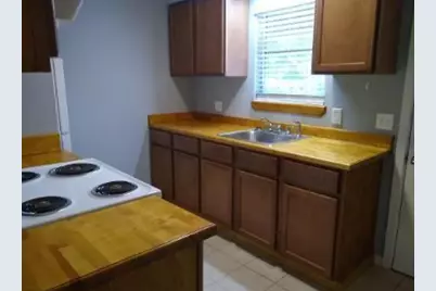 1867 Florida Dr, Seabrook, TX 77586 - Photo 3