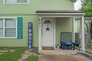 601 N Resident St, Wharton, TX 77488 - Photo 3