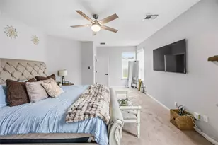 14702 Meadow Acre Trl, Houston, TX 77049 - Photo 9