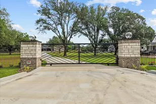 7627 Scott Ave, Manvel, TX 77578 - Photo 5