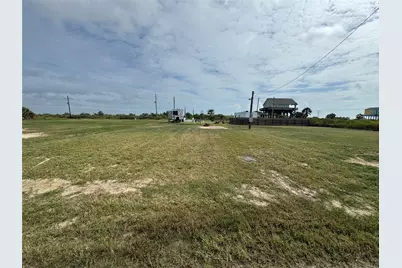 1028 Waco Road, Gilchrist, TX 77617 - Photo 5