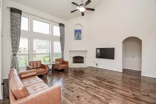 27807 Ashbrook Falls Ct, Fulshear, TX 77441 - Photo 11