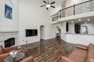 27807 Ashbrook Falls Ct, Fulshear, TX 77441 - Photo 11