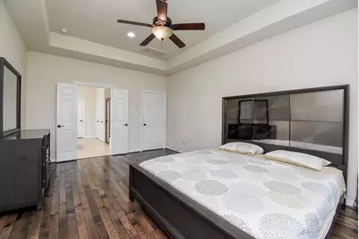 27807 Ashbrook Falls Court, Fulshear, TX 77441 - Photo 17