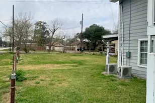 245 E Pipkin St, Beaumont, TX 77705 - Photo 5