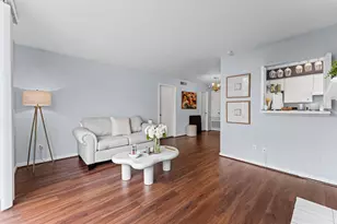 2333 Bering Dr, Houston, TX 77057 - Photo 3