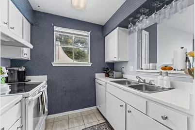 2333 Bering Drive #201, Houston, TX 77057 - Photo 5