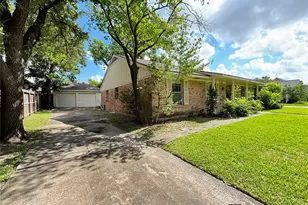 12342 Barryknoll Ln, Houston, TX 77024 - Photo 25