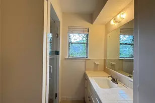 12342 Barryknoll Ln, Houston, TX 77024 - Photo 17